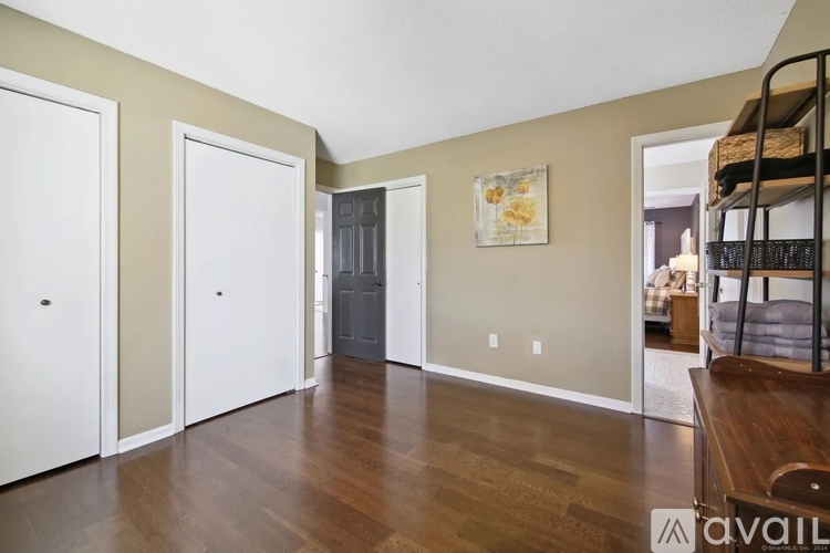 109 Summer Hill Drive 2 Beds Condo for Rent - Photo gallery 2