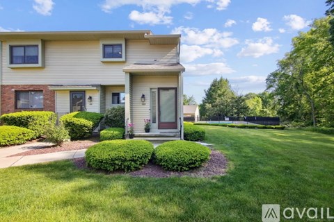 109 Summer Hill Drive 2 Beds Apartment for Rent
