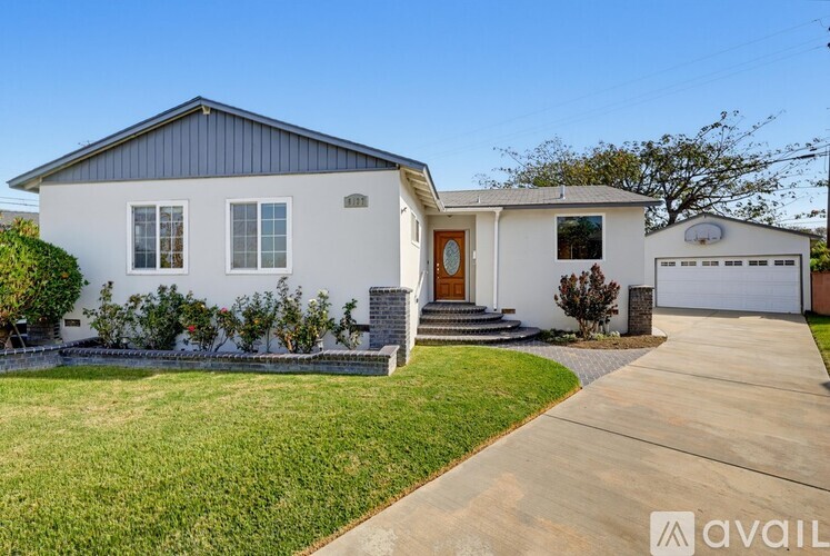 6137 Bigelow Street 3 Beds Single Family Home for Rent - Photo gallery 3