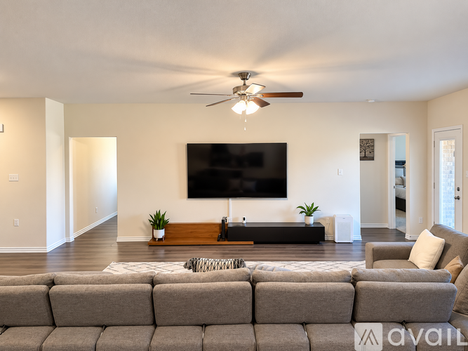 516 Delaware RD 5 Beds Single Family Home for Rent - Photo gallery 5