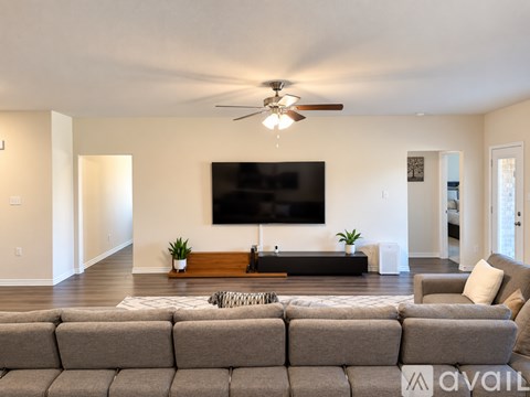 516 Delaware RD 5 Beds Apartment for Rent