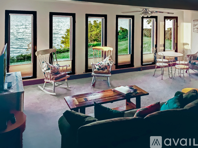 Near Data Center And Amazon Distribution 2 Beds Single Family Home for Rent - Photo gallery 2