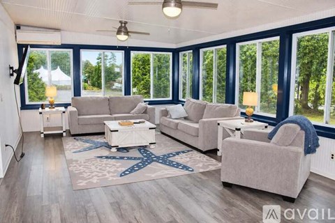 111 Market St 3 Beds Apartment for Rent