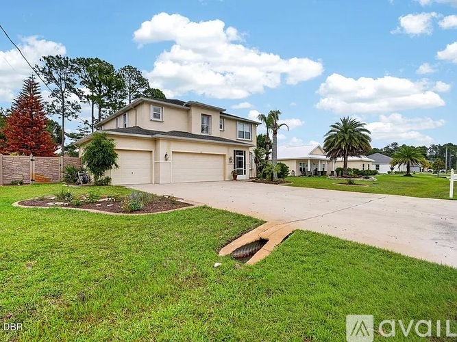 76 Universal Trail 5 Beds Single Family Home for Rent - Photo gallery 1