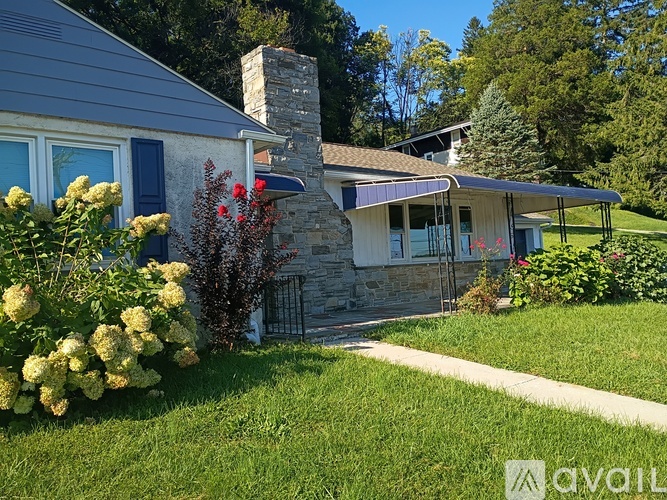 515 Cedar Street 3 Beds Single Family Home for Rent - Photo gallery 1