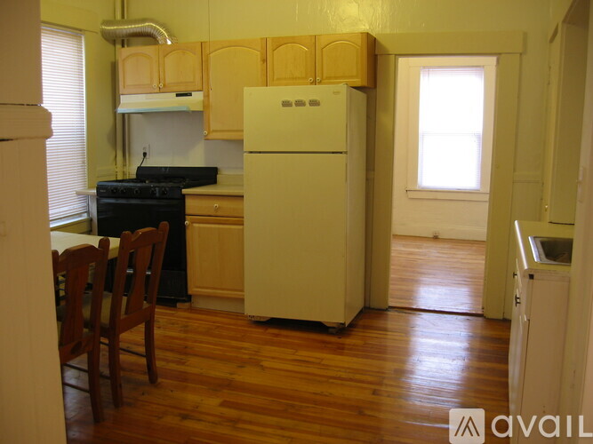 357 Windsor St 1 Apartment for Rent - Photo gallery 1
