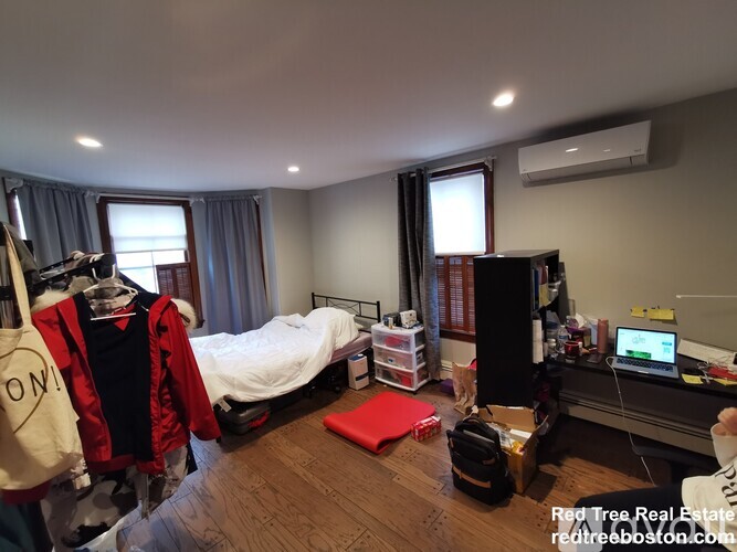 230 Brookline St 3 Beds Apartment for Rent - Photo gallery 4