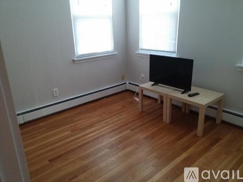 1000 Memorial Dr 3 Beds Apartment for Rent