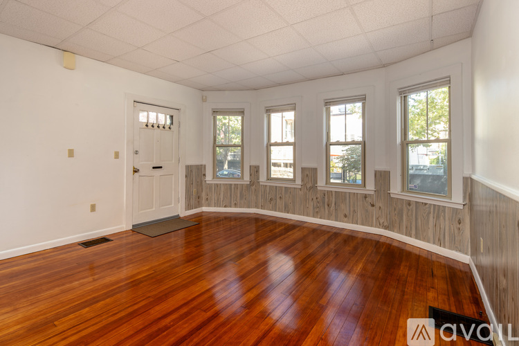 108 School St 1 Apartment for Rent - Photo gallery 4