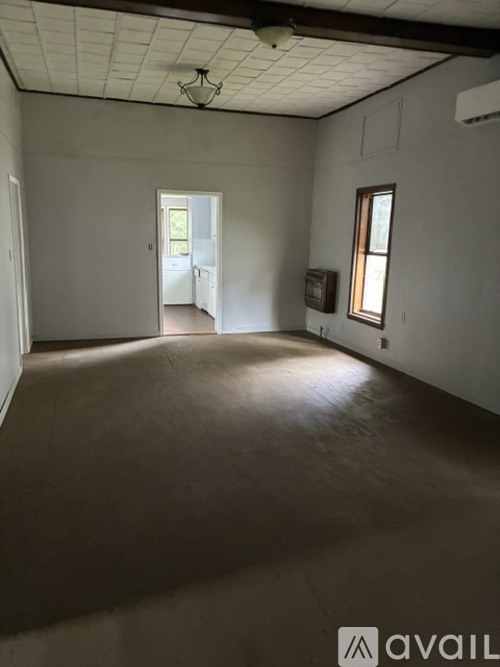 312 N Royal St 3 Beds Single Family Home for Rent - Photo gallery 3