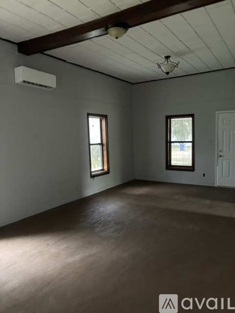 312 N Royal St 3 Beds Apartment for Rent