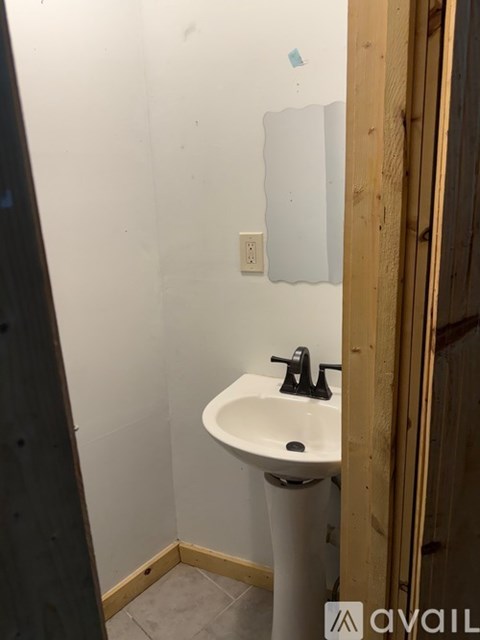 118 Old Street 1 Apartment for Rent