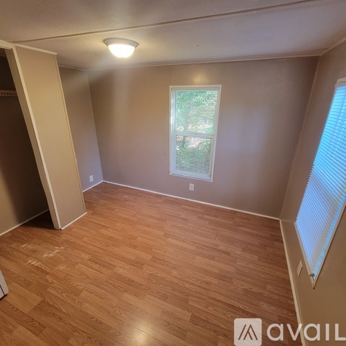 4503 Rickman Rd 3 Beds Single Family Home for Rent - Photo gallery 3