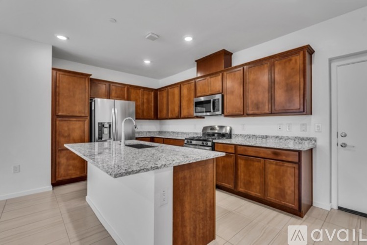 760 East Doral Avenue 3 Beds Single Family Home for Rent - Photo gallery 5
