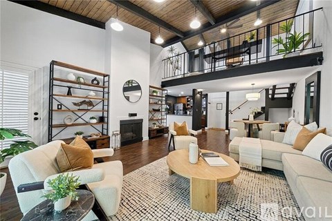 4900 Overland Ave 2 Beds Apartment for Rent