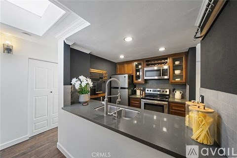 4900 Overland Ave 2 Beds Apartment for Rent