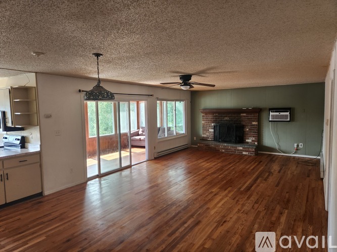 416 Lake Shore N 2 Beds Condo for Rent - Photo gallery 2