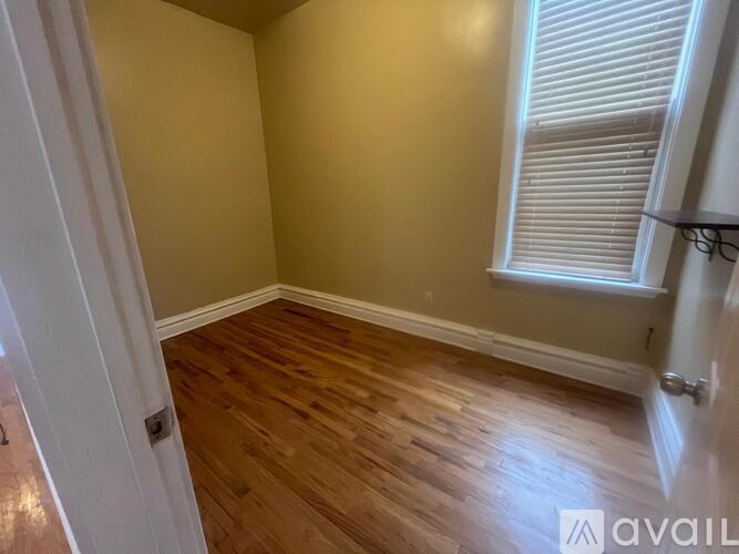 4429 South Calumet Avenue 4 Beds Apartment for Rent - Photo gallery 3
