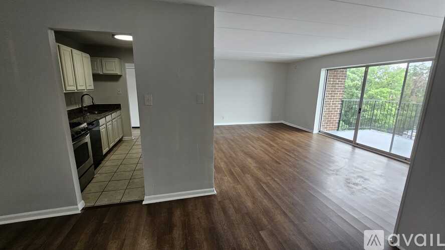 6011 Emerson St 2 Beds Apartment for Rent - Photo gallery 2