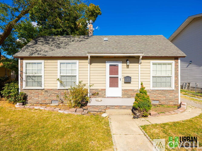 1517 E Mallon Ave 2 Beds Single Family Home for Rent - Photo gallery 1