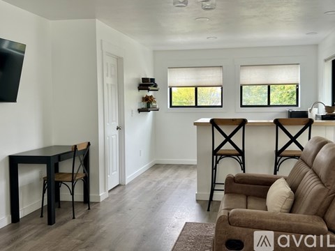 420 North 6Th Avenue Studio Apartment for Rent