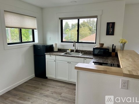 420 North 6Th Avenue Studio Apartment for Rent