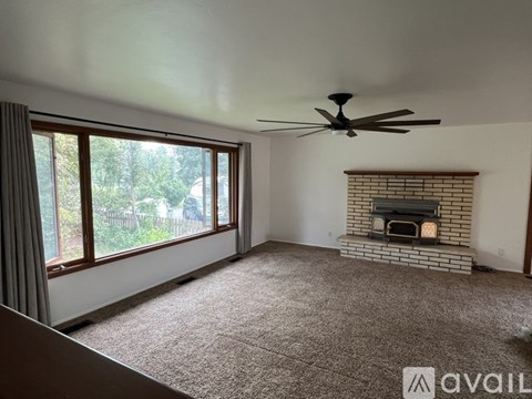 656 Leisure Drive 4 Beds Apartment for Rent
