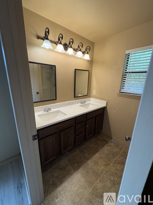4516 S Horseshoe Trail 3 Beds Single Family Home for Rent - Photo gallery 1