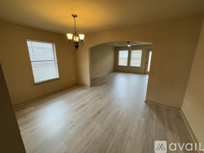 4516 S Horseshoe Trail 3 Beds Single Family Home for Rent - Photo gallery 3