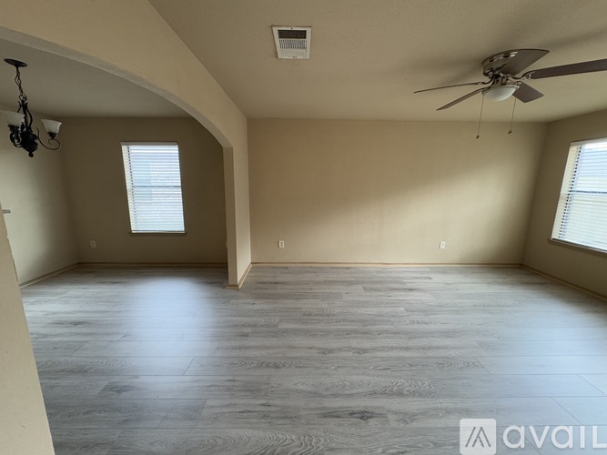 4516 S Horseshoe Trail 3 Beds Single Family Home for Rent - Photo gallery 5