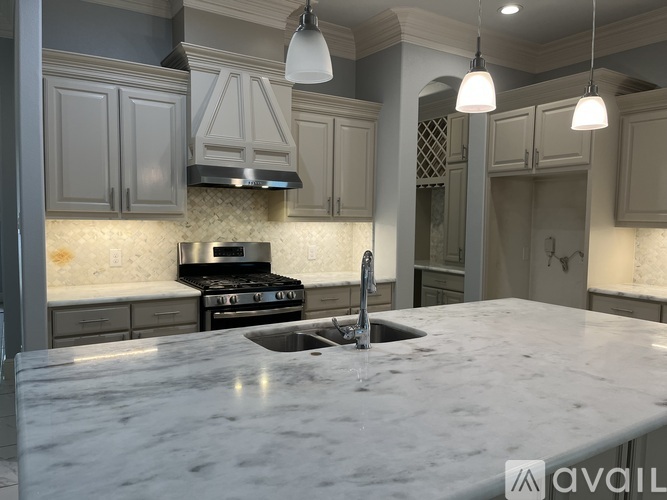 337 Lucille St 4 Beds Single Family Home for Rent - Photo gallery 3