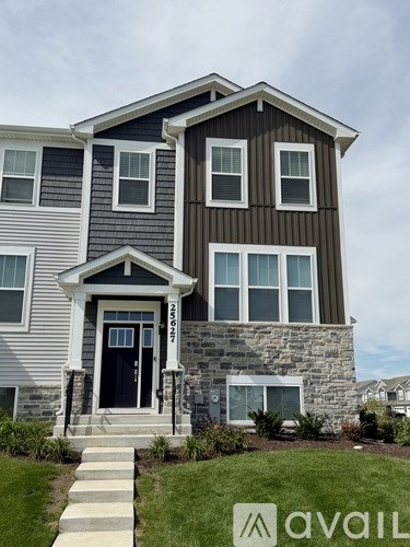 25627 West Wakefield Drive 3 Beds Apartment for Rent