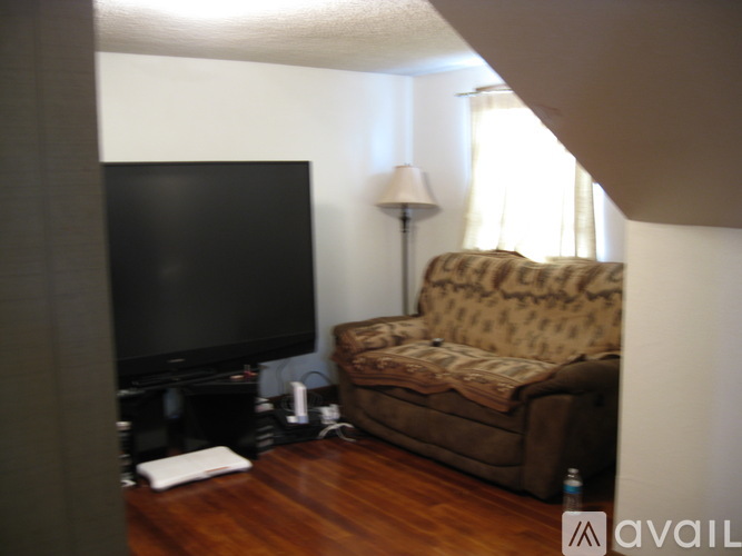 205 Beedle Dr 6 Beds Single Family Home for Rent - Photo gallery 5