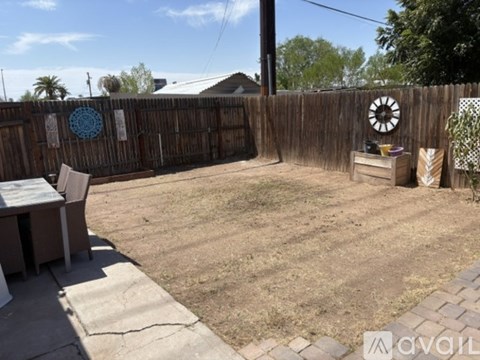 3607 West Meadowbrook Avenue Studio Apartment for Rent