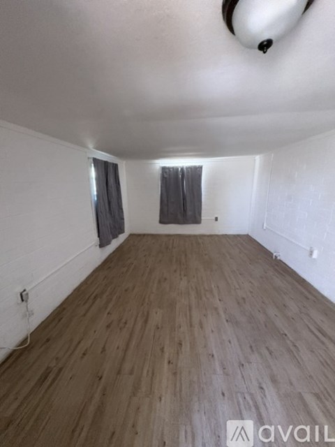3607 West Meadowbrook Avenue Studio Apartment for Rent