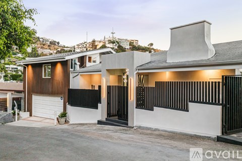 8874 Evanview Dr 5 Beds Apartment for Rent