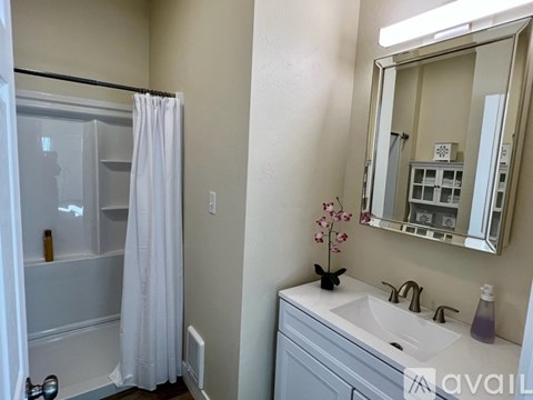 420 Euclid Avenue 2 Beds Apartment for Rent