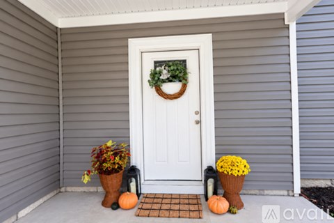 413 Burts Rd 4 Beds Apartment for Rent
