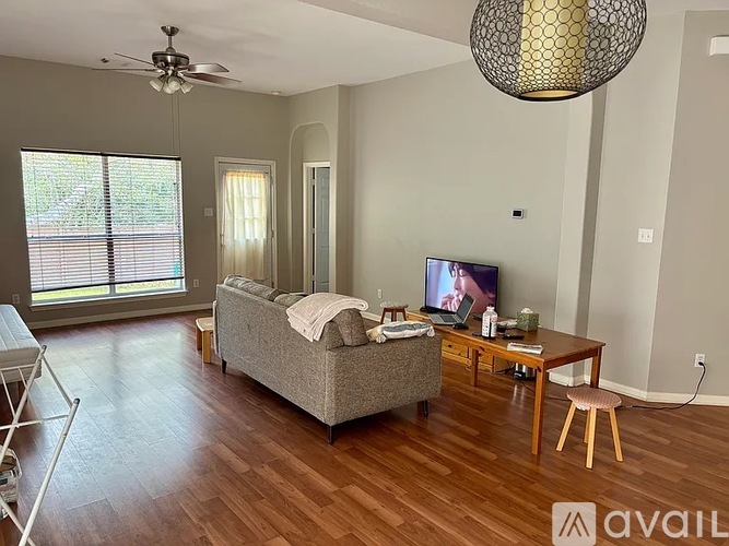 9006 Sommerland Way 3 Beds Single Family Home for Rent - Photo gallery 2