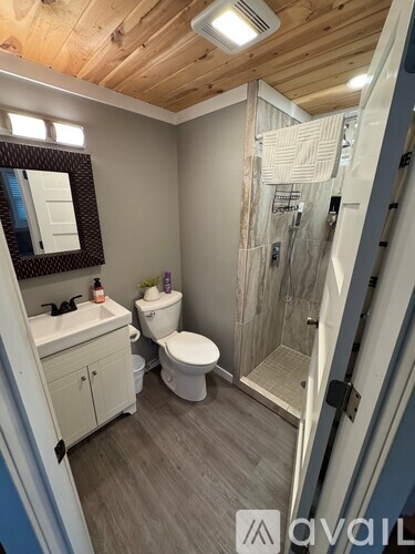 1992 93rd Street (Cabin 3) 1 Single Family Home for Rent - Photo gallery 4