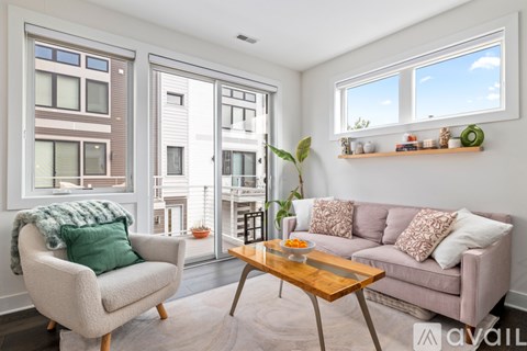 631 Fairview Ave NE 1 Apartment for Rent
