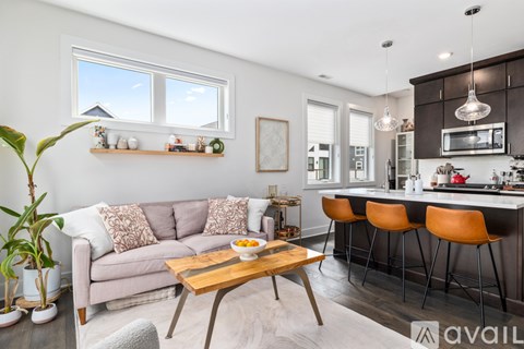 631 Fairview Ave NE 1 Apartment for Rent