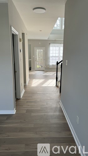 813 Parkland Place 3 Beds Apartment for Rent