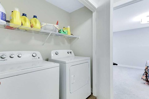 30 Evergreen Way 2 Beds Apartment for Rent
