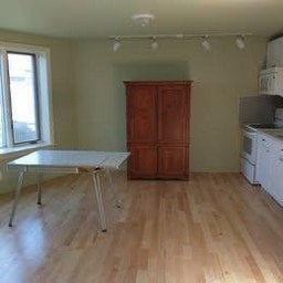 Unit 7 2 Beds Apartment for Rent