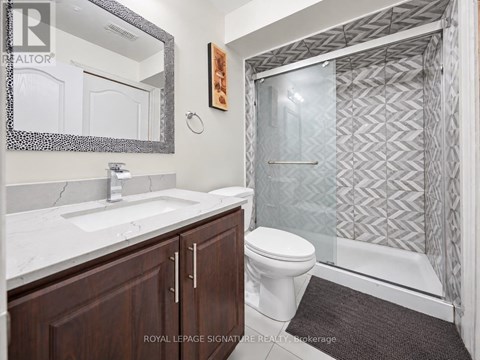 2 - 88 YARDLEY CRESCENT 4 Beds Apartment for Rent