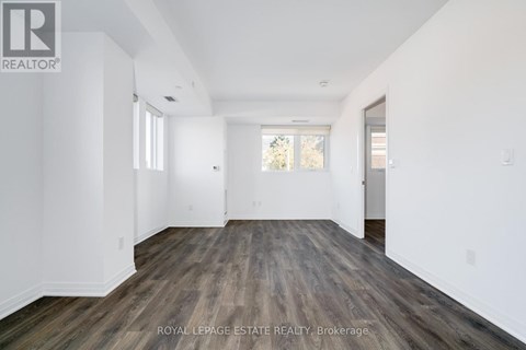 304 - 2301 DANFORTH AVENUE 3 Beds Apartment for Rent