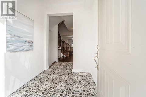 67 TEN PINES ROAD 4 Beds Apartment for Rent