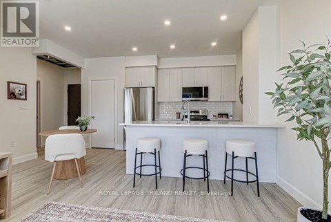 307 - 75 WALNUT STREET 2 Beds Apartment for Rent