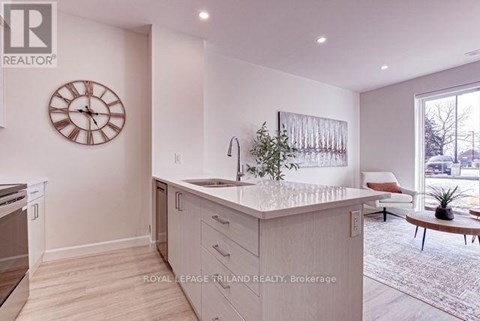 307 - 75 WALNUT STREET 2 Beds Apartment for Rent